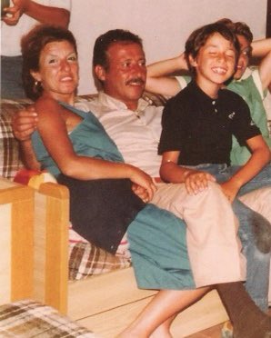 orenza_'s tweet photo. 🌱 #PaoloBorsellino
Oggi è un giorno particolare, sono passati #29anni dalla strage in #viadamelio dove persero la vita il #giudice #Borsellino, e i cinque agenti della scorta. Non dimentichiamo, tocca a noi portare alto il suo ricordo e anche quello di Falcone. #19luglio1992 https://t.co/YDc3d5ixqy