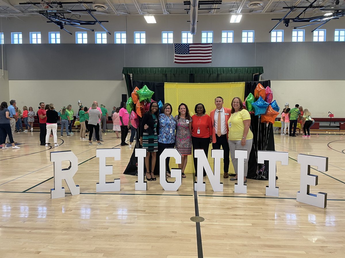 What a great kickoff to the 21-22 school year, coordinated by @SDIRC_PD and @CI_SDIRC! We're ready to get to work as we #elevateESE in @IRCSchools!