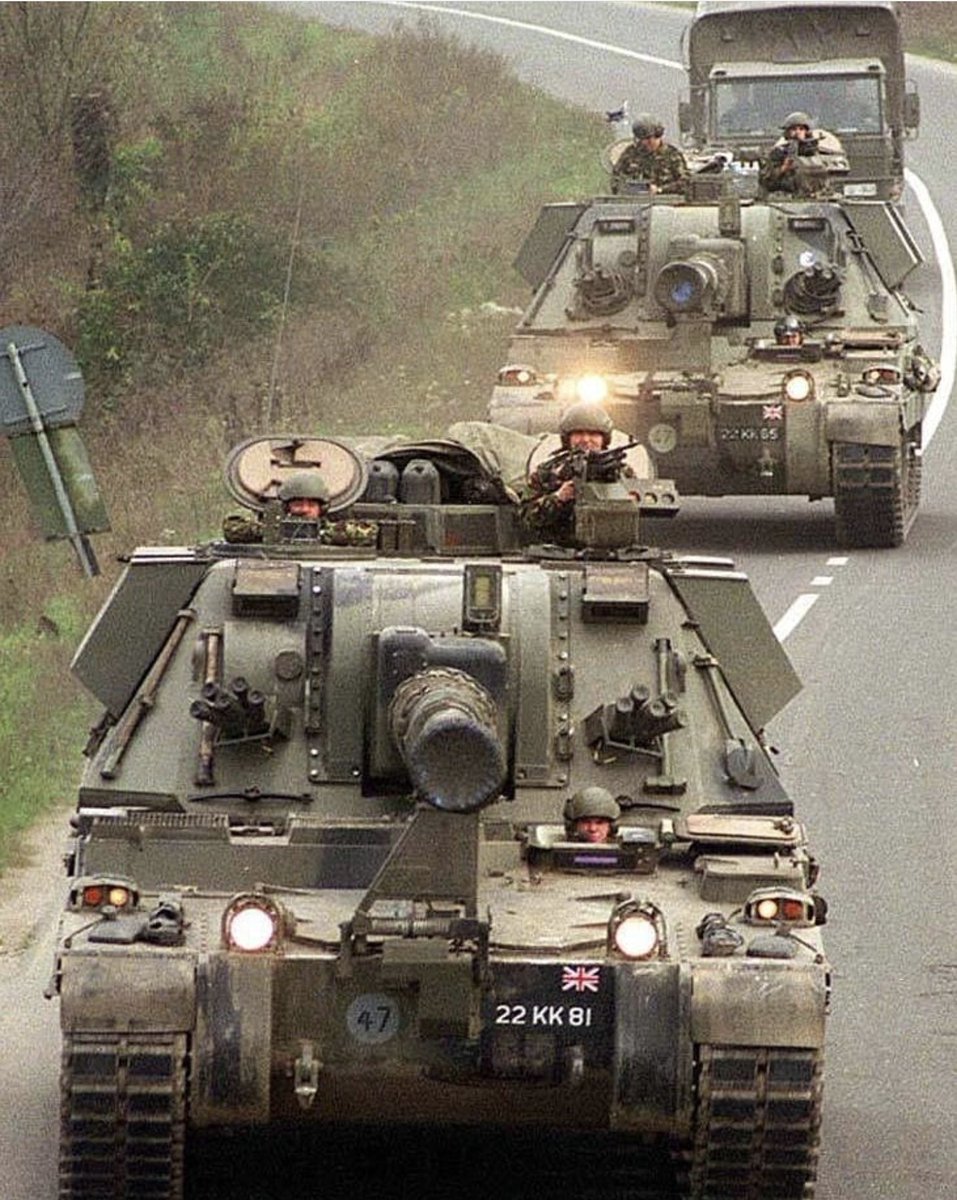 BREAKING: Super Army Soldiers in Chieftan tanks arrive in #ParliamentSquare to assist local authorities with crowd control for the #Freedom Day #LondonProtest Photographed from a Canberra #FreedomDay #COVID19 #TanksOfTwitter #FreeDumbDay