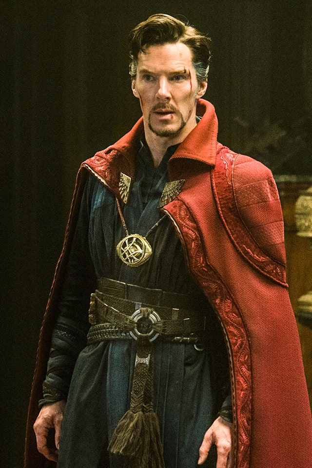 Happy birthday Benedict Cumberbatch aka Dr. Strange.
Hope you do some magic so that we may get TSS trailer today. 