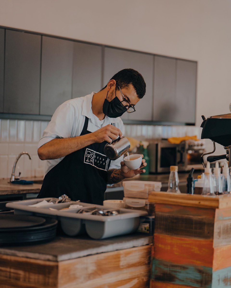 Detrás de cada taza de café que se prepara en nuestra cafetería, hay muchas historias, muchas manos y grandes esfuerzos de cada asociado. ¡Sea parte de nuestra historia! #modelocooperativo #calidadcoopedota