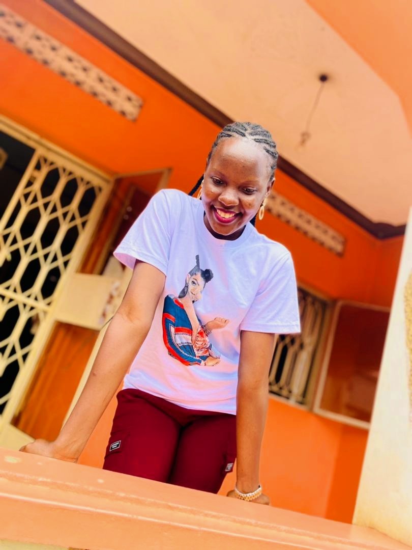 nakachwa_esther's tweet image. Looking out for magic in each and every moment 🤗😍
#keepsafe #wearitforme