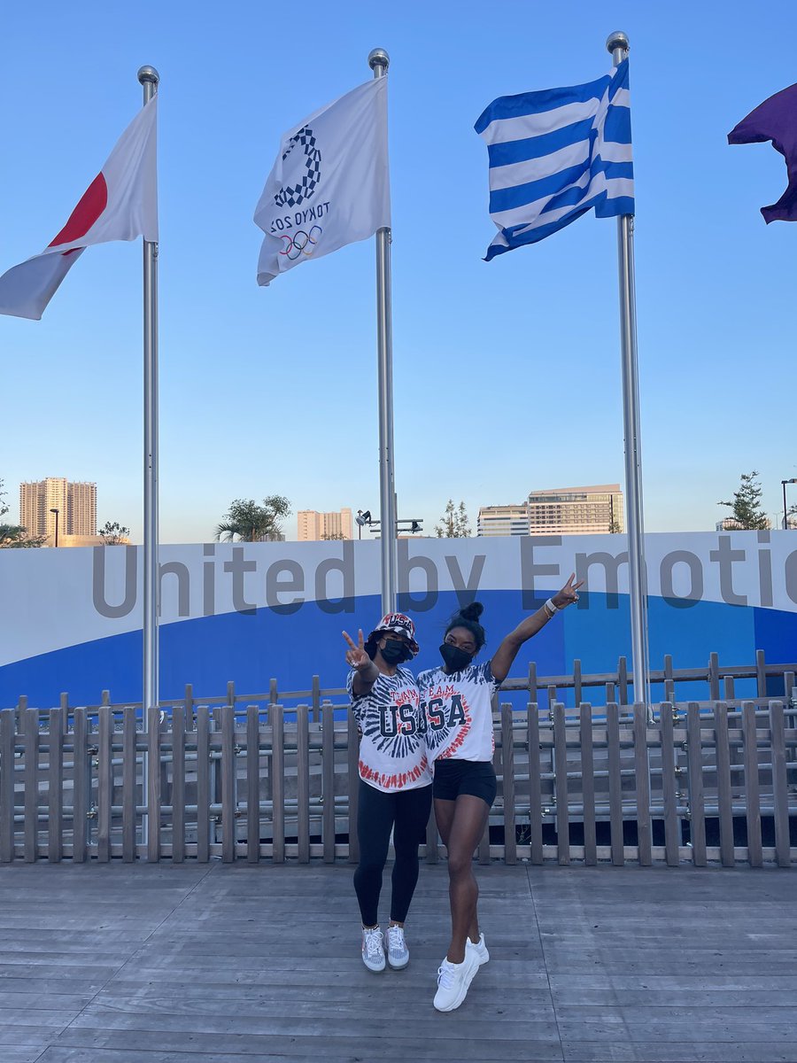 ChilesJordan's tweet photo. olympic village…
am I dreaming…✨ https://t.co/zMLdJQFOLh