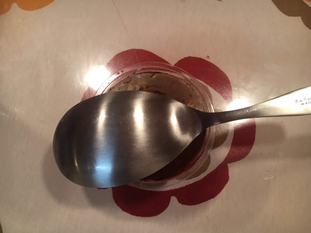友達が「一口くれよ」ってこのデカすぎるスプーン持って近づいてきた。かなり怖かった。