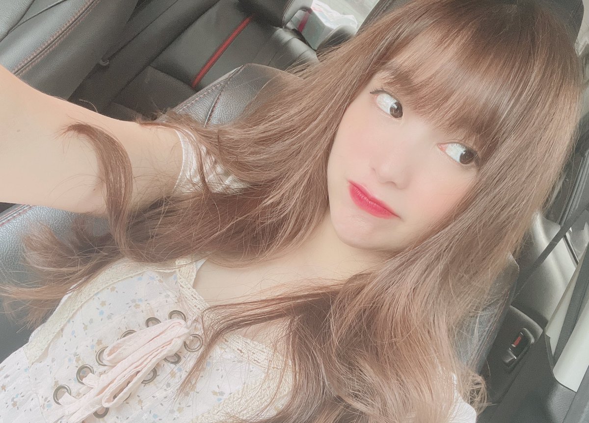 mummeelee's tweet photo. พรุ่งนี้จะ live twitch ในช่อง mahnmook_sweat16 ตอนสามทุ่มล่ะ รู้สึกเหมือนไม่ได้คุยกับทุกคนมานานมาก แอบตื่นเต้นเหมือนกันนะคะ 😳 また明日ねー💖 #sweat16 #mahnmooksweat16 https://t.co/w2TR8ZP0Nc