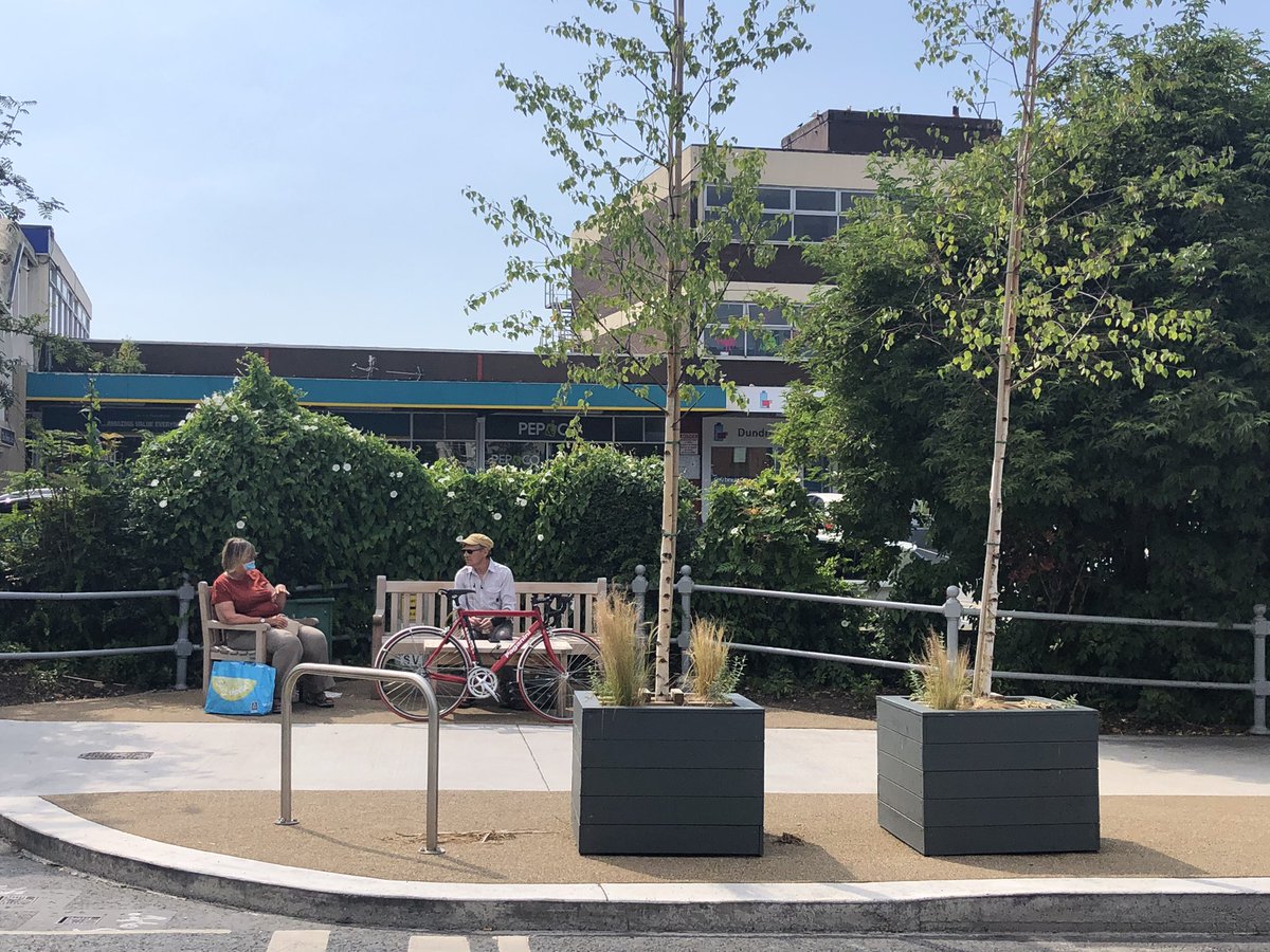 robertburns73's tweet image. Taking a rest &amp;amp; keeping cool in Dundrum.

#dlrSummerStreets
#dlrcc