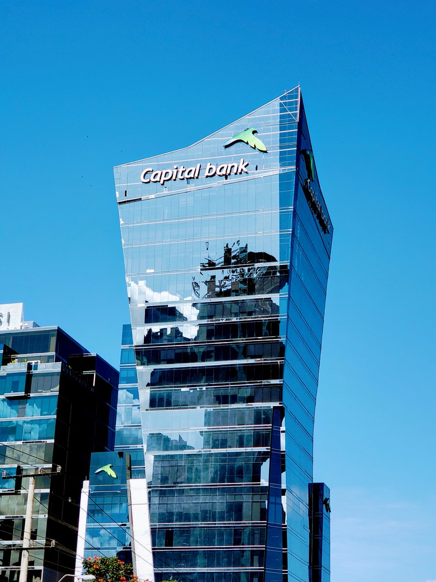 EmbajadaColPan's tweet photo. ¡El día de mañana, 20 de julio, a las 18:00 hrs la icónica torre del Capital Bank en Ciudad de Panamá 🇵🇦 se iluminará con los colores de nuestra bandera! 
🟡🔵🔴
@CapitalBankPma 
@CancilleriaCol 
#YoAlzoMiBandera https://t.co/eUpnAU1Nl1