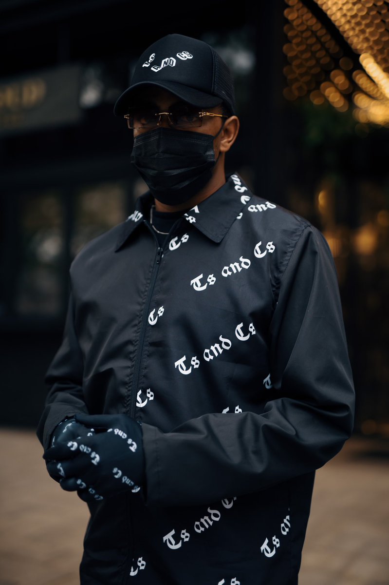 _roydesigns's tweet image. This Friday , Ts and Cs is dropping . 

zoom in and enjoy the quality 😬😬🥶🥶🧊🧊