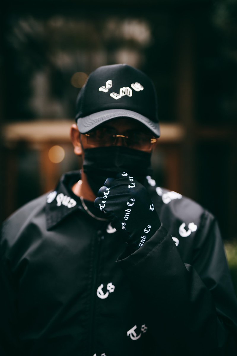 _roydesigns's tweet image. This Friday , Ts and Cs is dropping . 

zoom in and enjoy the quality 😬😬🥶🥶🧊🧊