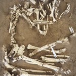 6000年の時を経て？イタリアのサンジョルジョの墓から6000年前の恋人が発見される!