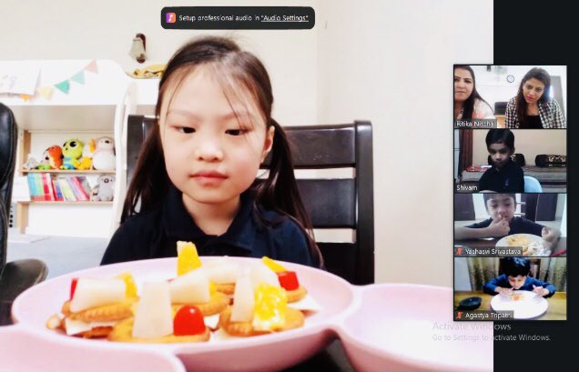 nischal_ritika's tweet photo. Beginning of the #SPIRIT week....
Day 1 - Make it Monday
#Kindergarteners enjoyed some #flamelesscooking ...they made ' Monaco Bites' with yummy topping like cheese, coriander leaves and vegetables to make it #healthy...
@Prometheus_Edu @AneeshaSahni @deepa_nanda @EYTalking https://t.co/6im6Sx26Gi