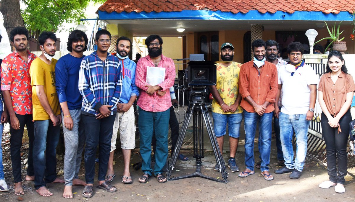 rs_prakash3's tweet photo. #KuthukkuPathu
#VijayVaratharaj helms this new 8 episode web series - a collaborative venture between #TempleMonkey & a leading OTT Platform. #AKVDurai of #DCompany says that he was impressed by the content comprising comedy & entertainment! @DoneChannel1 https://t.co/ur3x9n7aql
