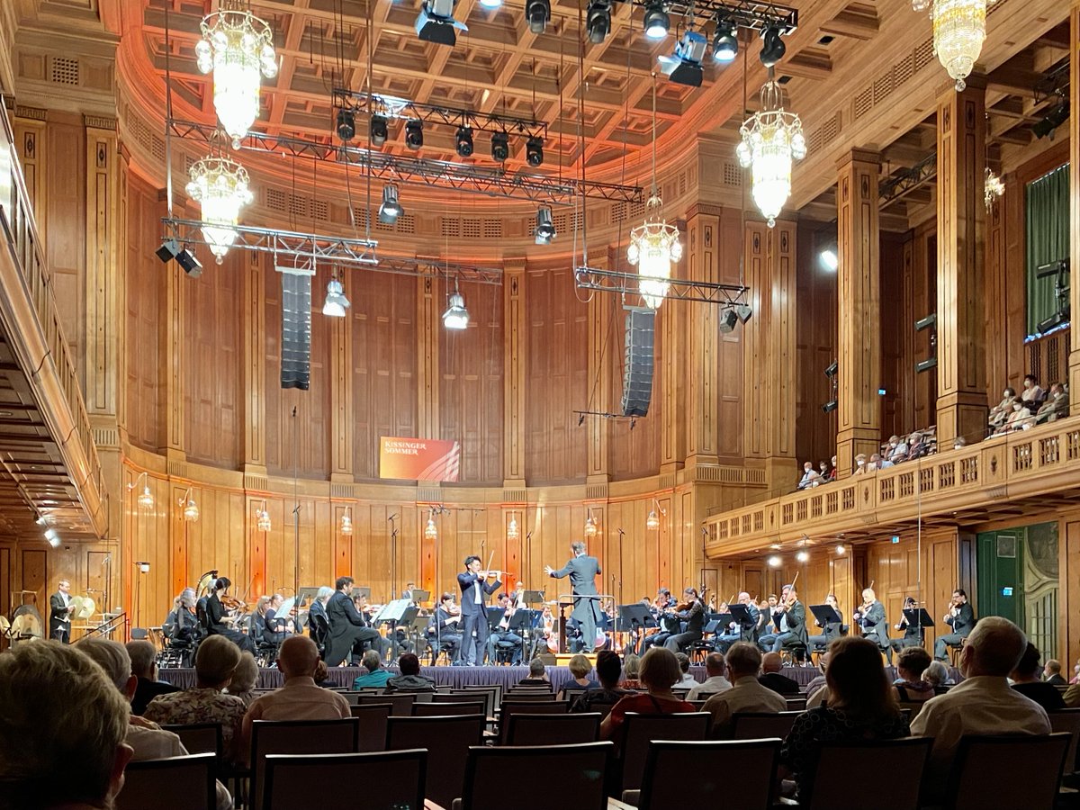 Yesterday: we played the final concerts of the Kissinger Sommer 2021 with <a href="/raychenviolin/">Ray Chen</a> and Jakub Hrůša (works by Dvořák and Korngold).

photo © Bamberger Symphoniker