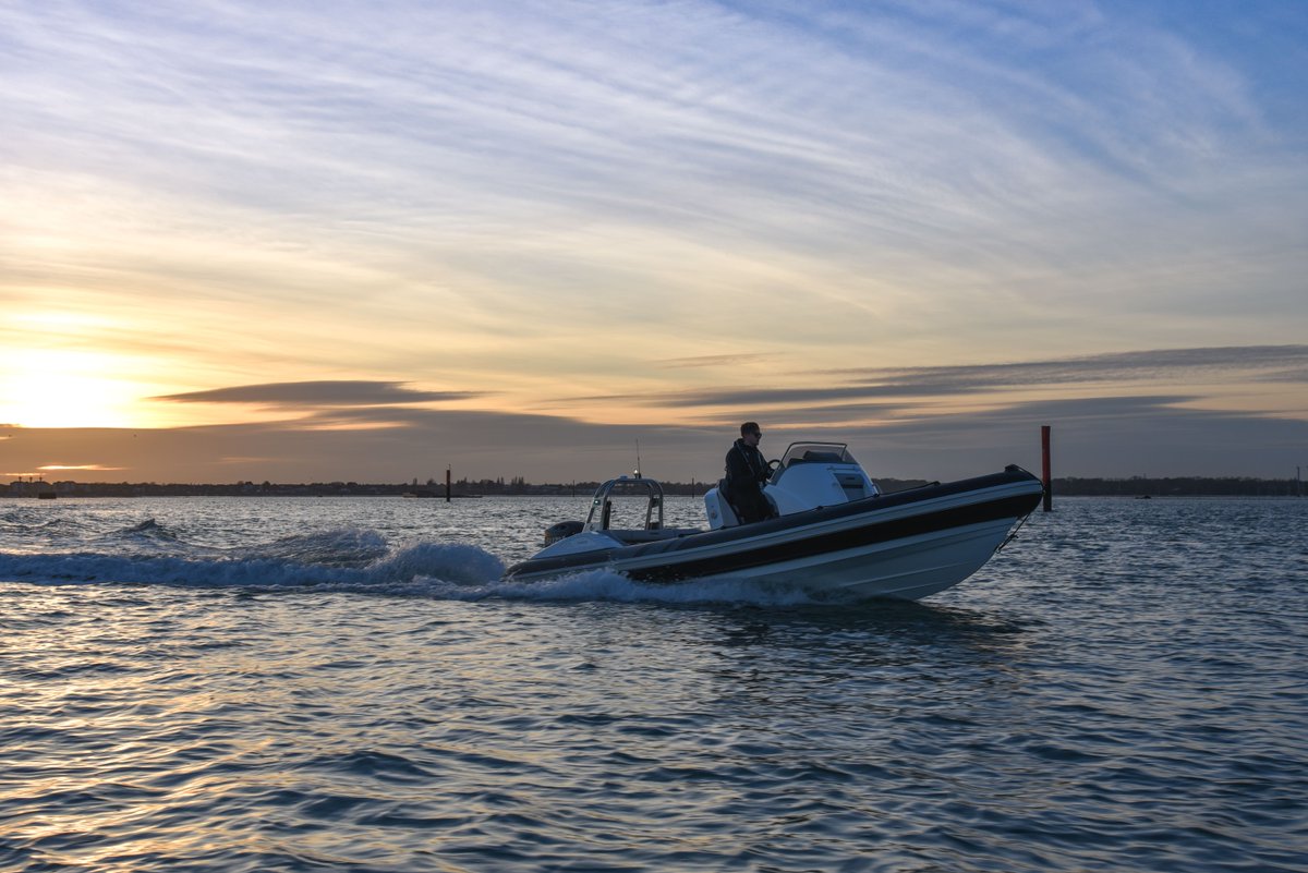 Sunset cruising - ultimate bliss #cobraribs #jointheadventure #sunset #happyfriday