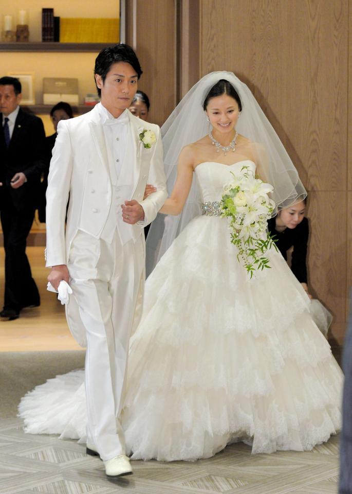 グレーソンさんです 言語オタク V Twitter 中越典子さん女優と永井大さん タイムレッドの結婚式の写真 Wedding Ceremony Photos Of Masaru Nagai Time Red With Actress Noriko Nakagoshi スーパー戦隊 タイムレンジャー リュウソウジャー 永井大 中越典子 グレーソンさんです 言語オタク V Twitter 中越典子さん女優と永井大さん タイムレッドの結婚式の写真 Wedding Ceremony Photos Of Masaru Nagai Time Red With Actress Noriko Nakagoshi スーパー戦隊 タイムレンジャー リュウソウジャー 永井大 中越典子