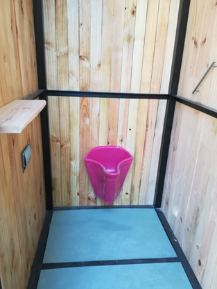 On average, a woman spends 2 minutes 30 in regular toilets with the WEESTAND, a female urinal is 3x faster, non-touch, no splash and hygienic. Pee only means shorter waiting lines! #safesanitation #peecycle #sdg