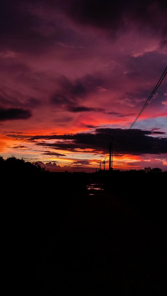 priyankranjan's tweet photo. @muhammadljunaid I think I am obsessed with clouds 😅😍 https://t.co/e2VhV8ntpe