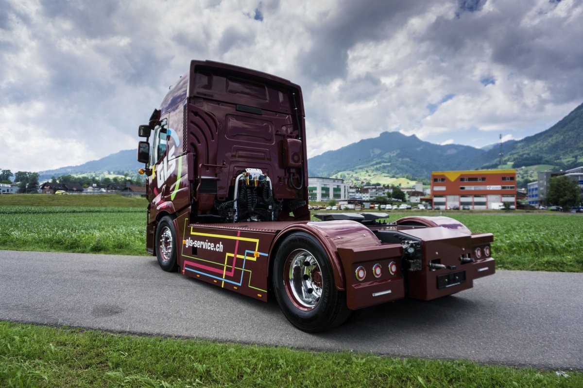 WindlinNufa's tweet photo. Wir gratulieren der GLS Support und Service GmbH zu diesem fantastischen Renault Truck T520 Sleeper Cap in der Berliet Sonderedition. Wir bedanken uns für den Auftrag und wünschen allzeit gute Fahrt.
#RenaultTrucks #windlinnufa #WOW #pictureoftheweek https://t.co/WXc2JSv2GI