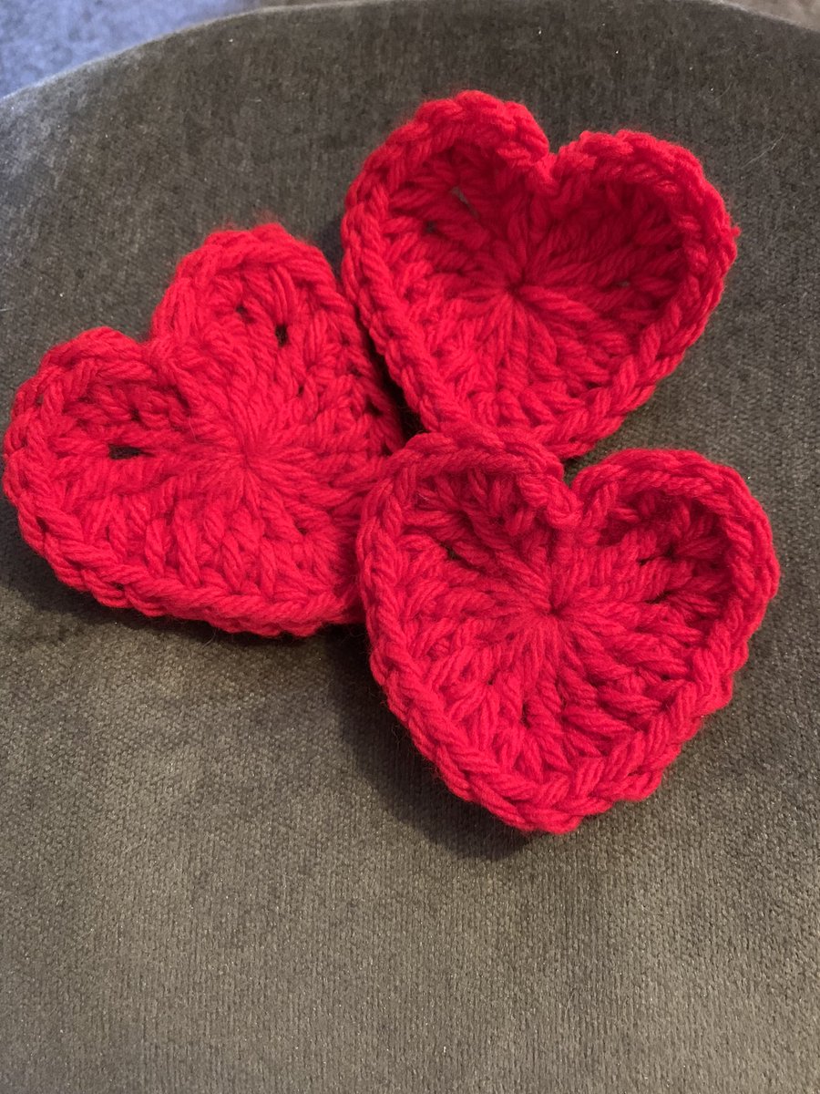 eleanorbobshaw's tweet photo. Itโs year six leaving time of year once more. This year Iโm crocheting hearts for leavers, to remind them of the love they have shared with all at Primary School and the love that we send with them to secondary school โค๏ธ #cowick #pollington https://t.co/7RFnngimnz