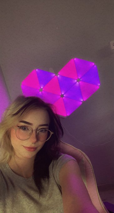 Done! I will be on stream again at 8-9pm CEST ❤️ Maybe lol https://t.co/iw9CIAq8I9