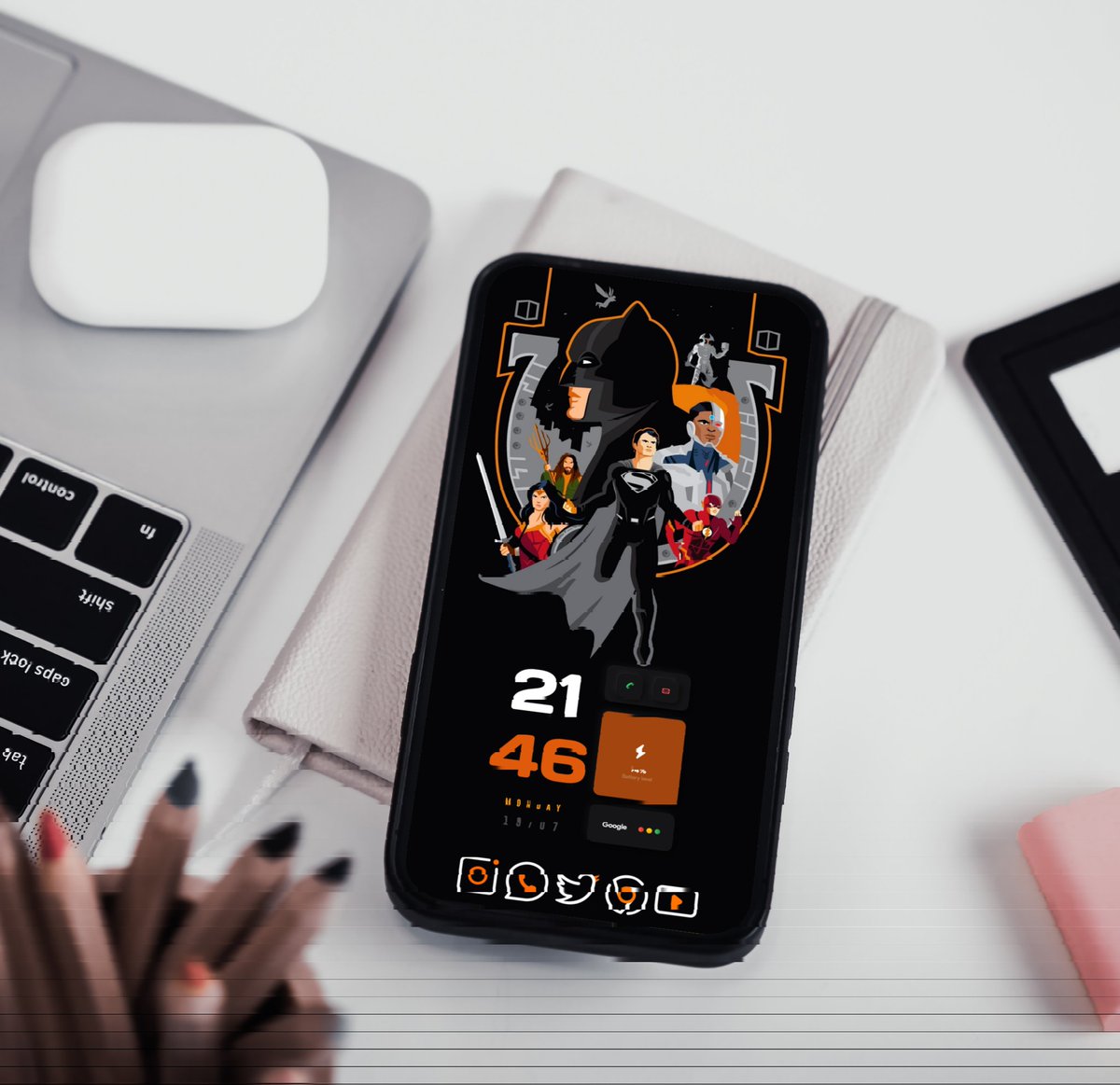 SandeepAugusti3's tweet photo. Funday Monday
Today's setup
Widget shadow kwgt @EduardoB5to
Orangline icon pack @justnewdesigns
Template @Marcel73390851
#simplesettings #homescreen #myhomescreen @Myscreenie_com https://t.co/W5dKfhCmhb