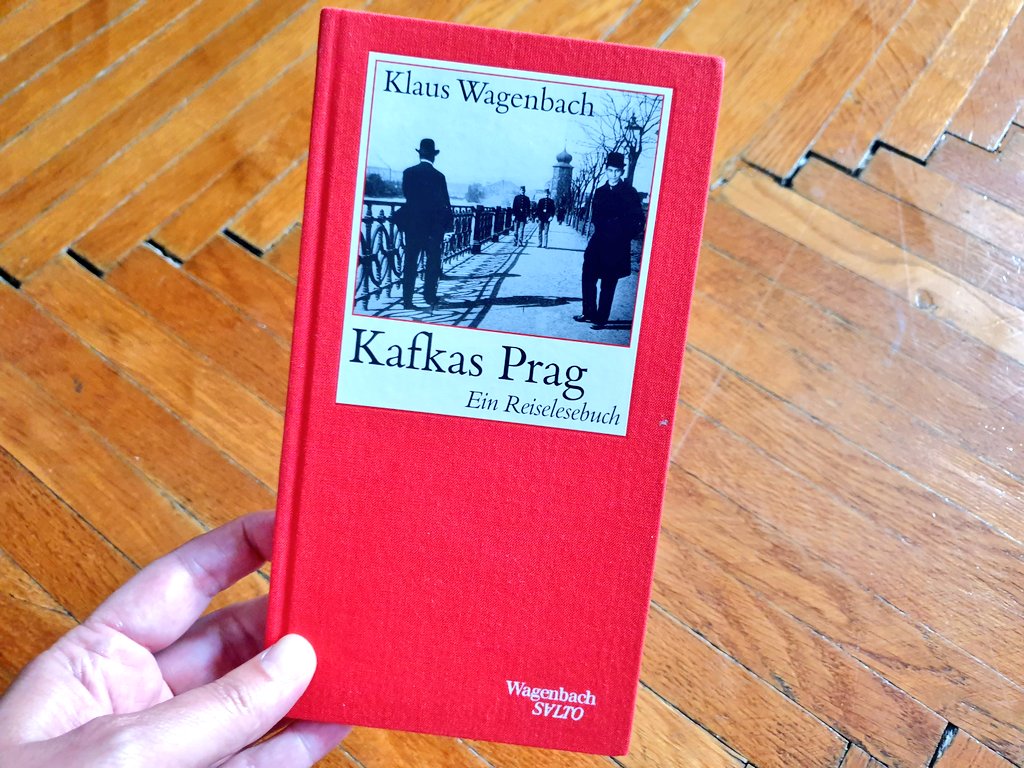 reisebloggerin's tweet photo. Morgen gehts los! Ich fahr zum ersten Mal nach Prag und Kafka darf mit... Eure Tipps für Prag? #entdecketschechien #visitczechrepublic https://t.co/iuG4C2NEaI