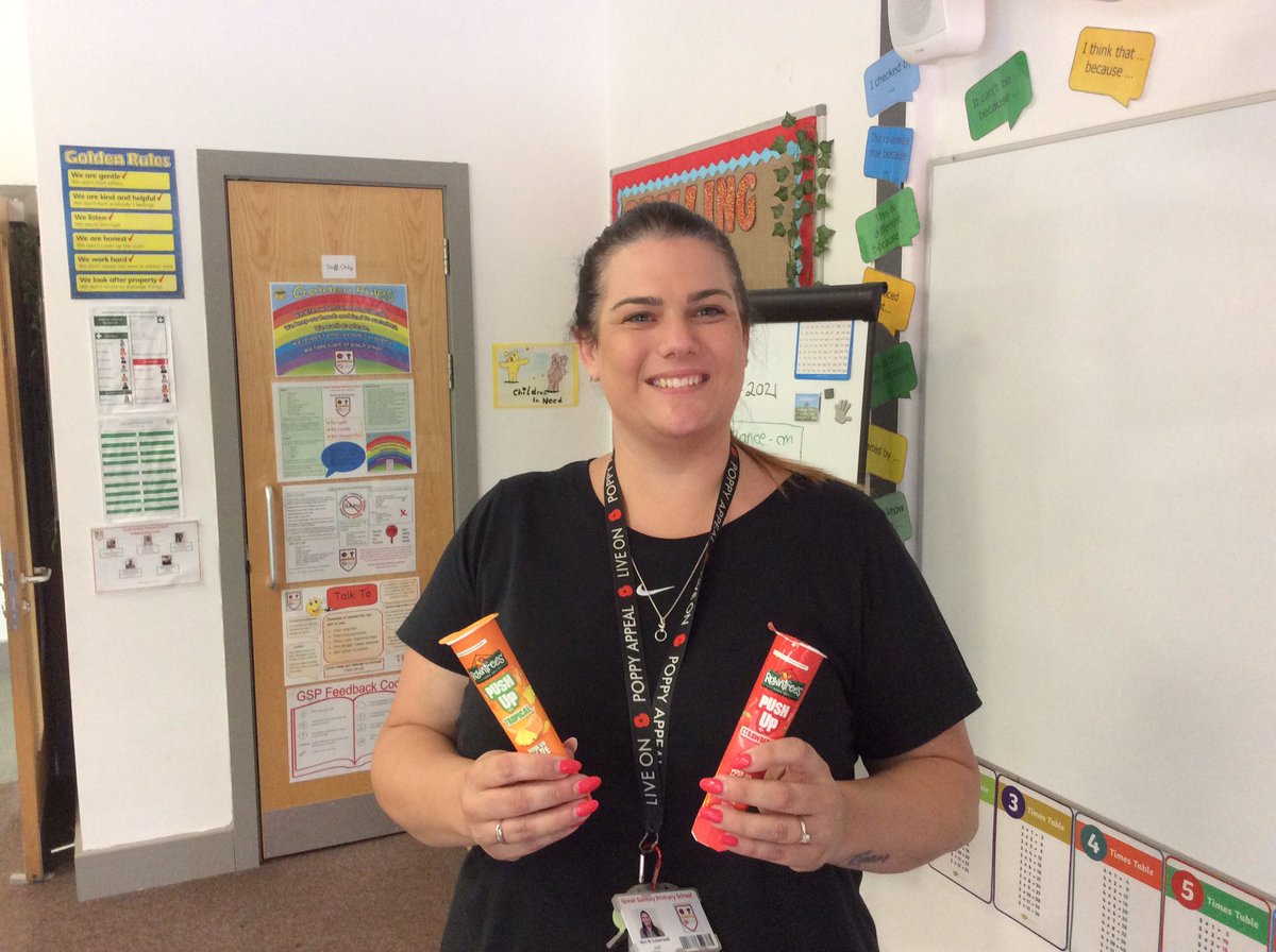 hazeltreegsp's tweet photo. Very kind of one of our parents to deliver an ice lolly after school today! Very kind and a much needed refreshment 😊💙💛❤️💚 #GSPBeKind https://t.co/UZ0JW195qD