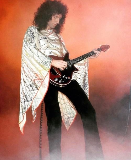 Happy 74th birthday to Queen s guitarist extraordinaire, Brian May! 