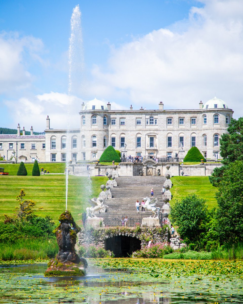We hope you join us at Avoca Powerscourt this weekend where we’ll be holding a fabulous BBQ pop up! ☀️
This weekend from 11-4pm with @Weberbarbecues, join us for Summer BBQ treats, live music and a great atmosphere. What better way to spend the weekend?
#avocaireland #summer #bbq