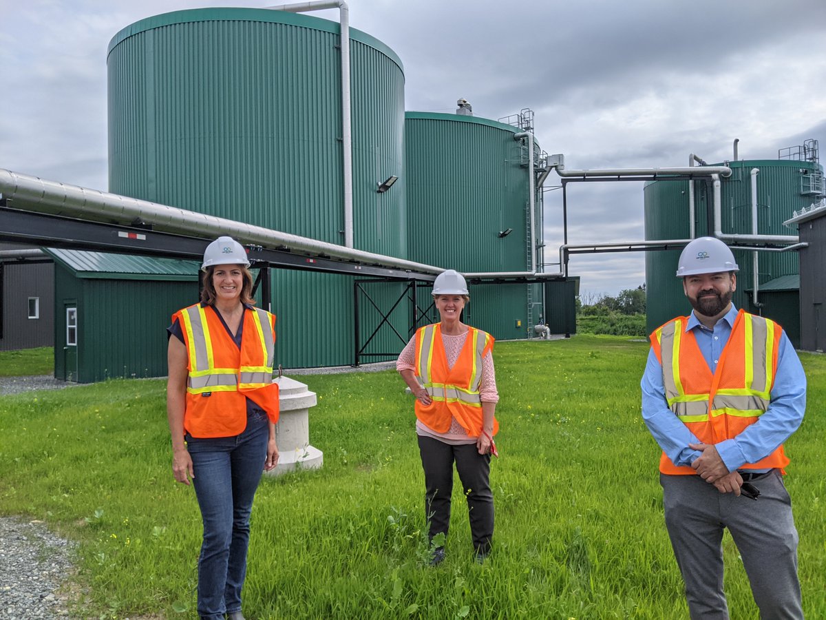 La ministre de l'Agriculture et de l'Agroalimentaire, Marie-Claude Bibeau, était à la Coop Agri-Énergie Warwick. Avec l’annonce du nouveau Programme des technologies propres, nous sommes enthousiastes à l’idée de développer de nouvelles initiatives en biométhanisation agricole.