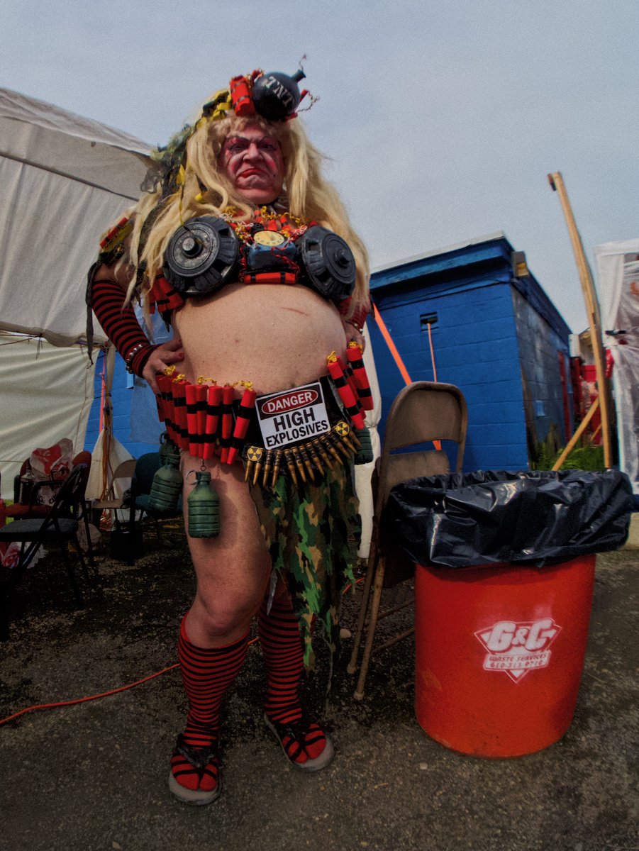 CulvertonSmith's tweet photo. @BabetteBombshel is not just a weapons cache, she’s the whole durn arsenal❗️
#JoeBobsJamboree #MutantFam #mahoningdrivein #MutantMeetup #MutantFest https://t.co/ExhWjUC2IE
