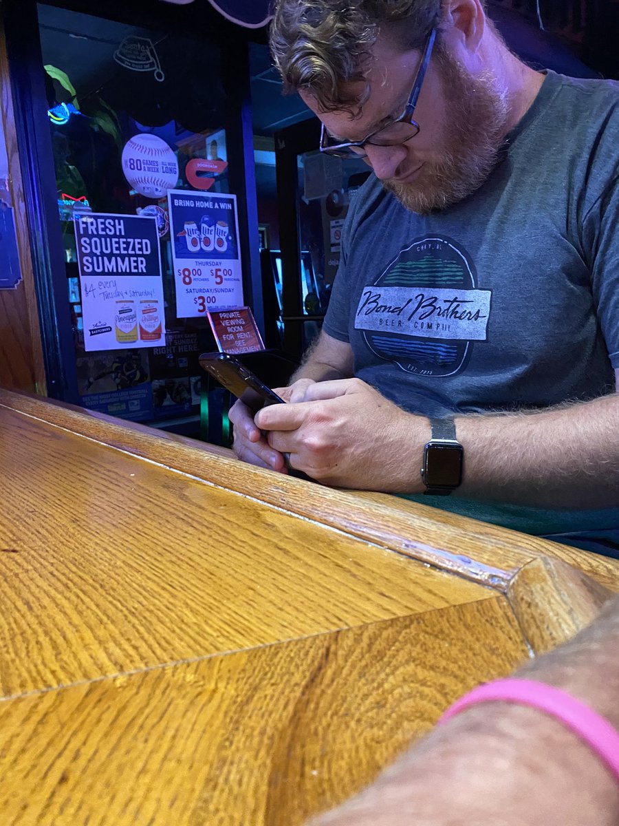 Standard Beer and Food tweet media