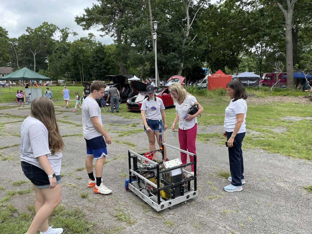 On July 10th we attended an event at the Tesla Science Center. Throughout the event we displayed our robot with interactions and presentations. We were also visited by multiple Suffolk County legislators! Our team had a blast alongside the children and other presenters!