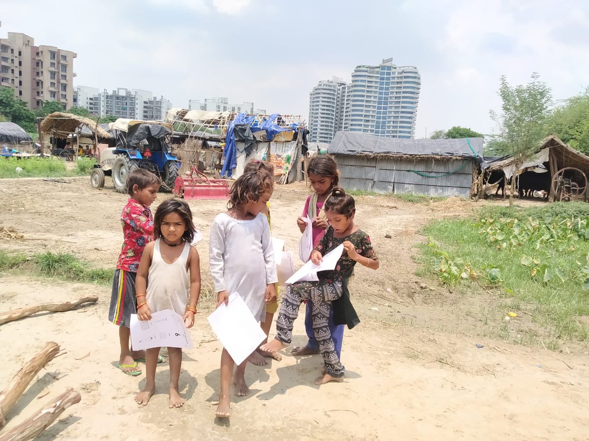 AnanthKumarEdu's tweet image. When you absolutely love what you do, everything just flows 📕✏️ (Baseline assessment in the community)

#CommunityImmersion 
@imVkohli 💕