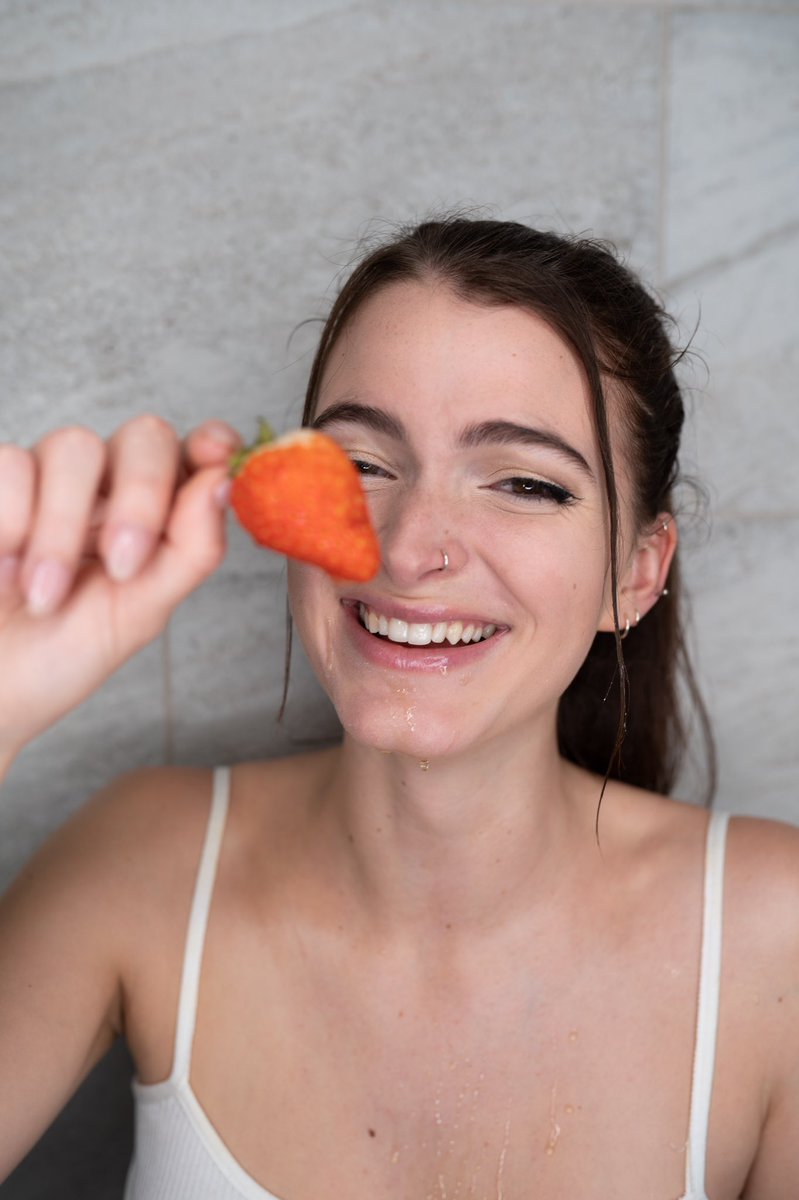 ZeekImages's tweet image. One of my favourite things is catching real laughter, smiles  and happiness while on shoots 🤩 how beautiful 😇
Drop yours below 👇🏼