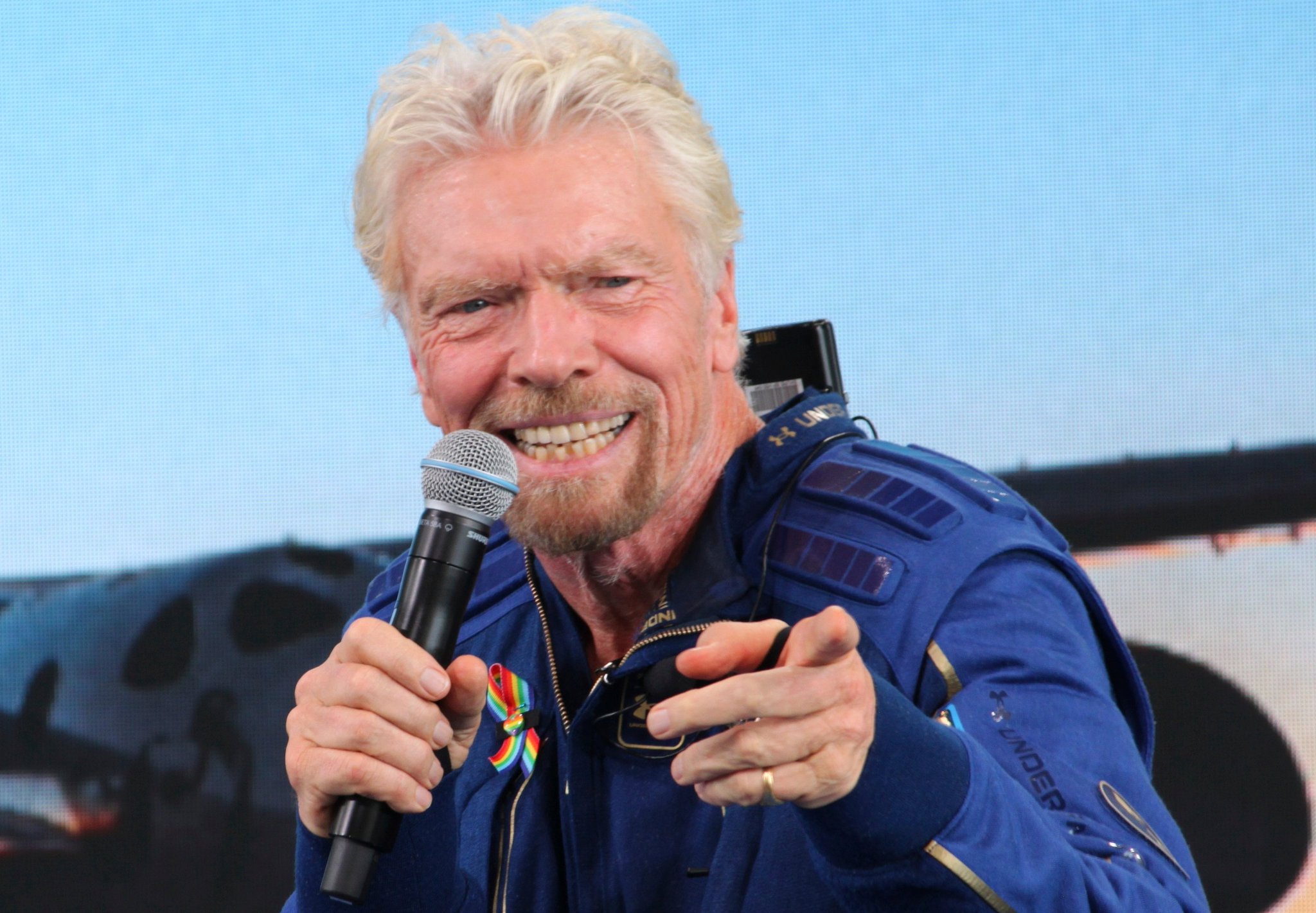 Happy 71st Birthday to Sir Richard Branson!!     