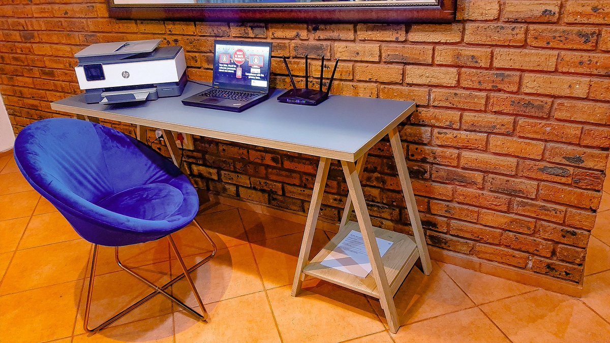 Lee_Raa_Tuu's tweet image. My Home Work Station 90% Complete...
My New Normal...
New PC Will Be Appreciated 
Donations Are Welcome 🤣🤣🤣

Printer &amp;amp; Office Table Cred : #HiFiCorp
Chair Cred : #DecorFun
Router Cred : #TelkomSA