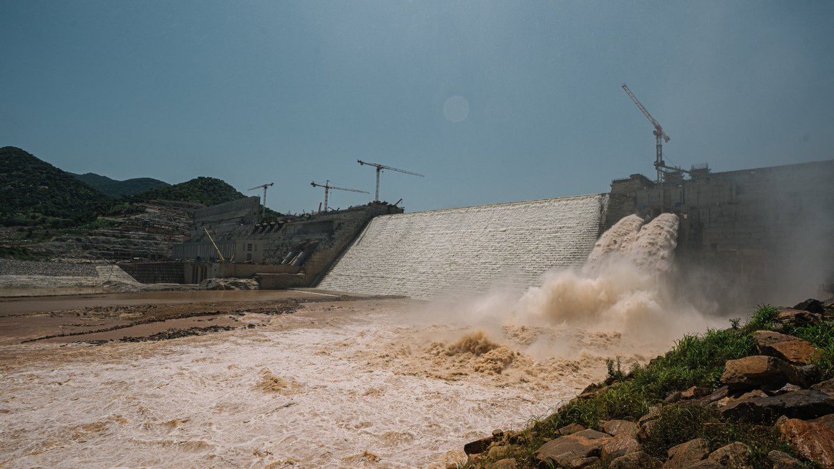 Once completed, the Grand Ethiopian🇪🇹 Renaissance Dam will be nearly twice as tall as the Statue of Liberty and as wide as the Brooklyn Bridge is long.
 #GERD 
#AFRICAN_DAM @SecBlinken @StateDeptSpox @SamanthaJPower 
@EUtoAU @Pontifex @PMOIndia