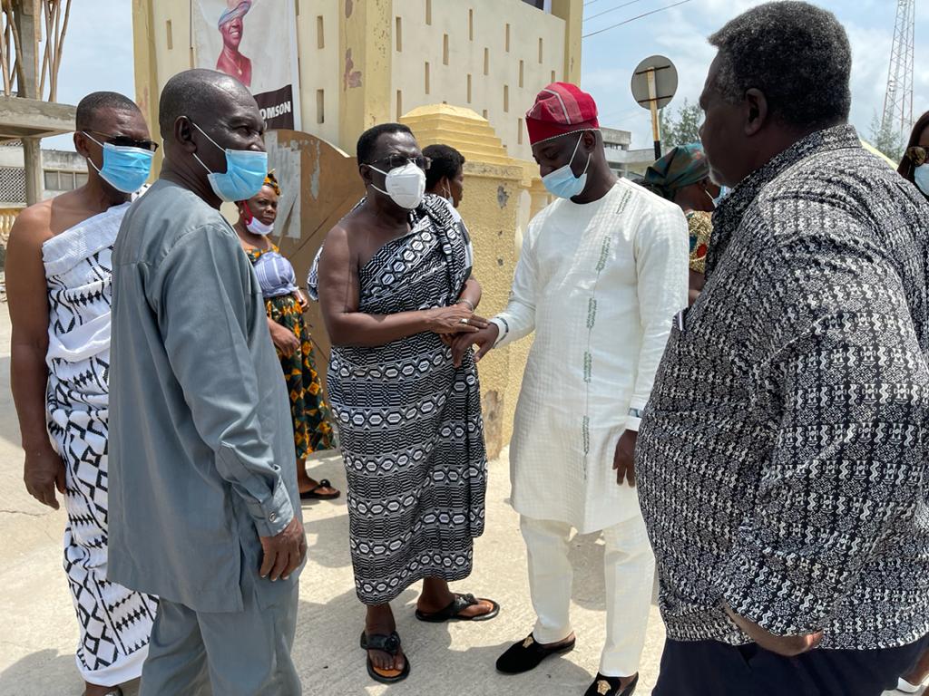 ForKozie's tweet photo. Prof. Ameyaw Akumfi joined the family of the late Mr. Kojo Mensah (a.k.a Kojo Alata) , a departed stalwart of the Dankwa - Busia - Domobo tradition on Sunday , 18/07/2021 at Cape Coast to celebrate his 10th death anniversary.
#ProfB3ba
#GrassrootsNyame
#BreakingThe8WithProf https://t.co/qWsmIVHAtI