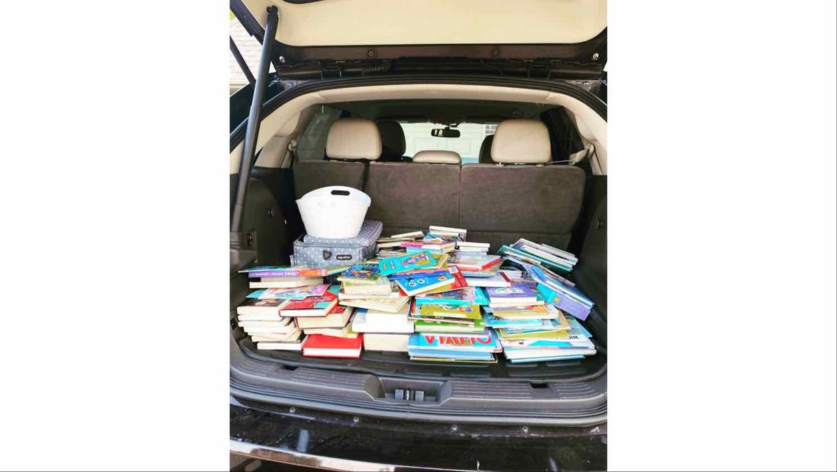 JenksReadtheWay's tweet photo. A huge thank you to Ms. Lawson from @jenksms for donating books to #TrojansReadTheWay!
None of what we do would be possible without the generosity of everyone who has donated or volunteered their time! The @jenksps community is awesome! https://t.co/XBzXdKeOSa
