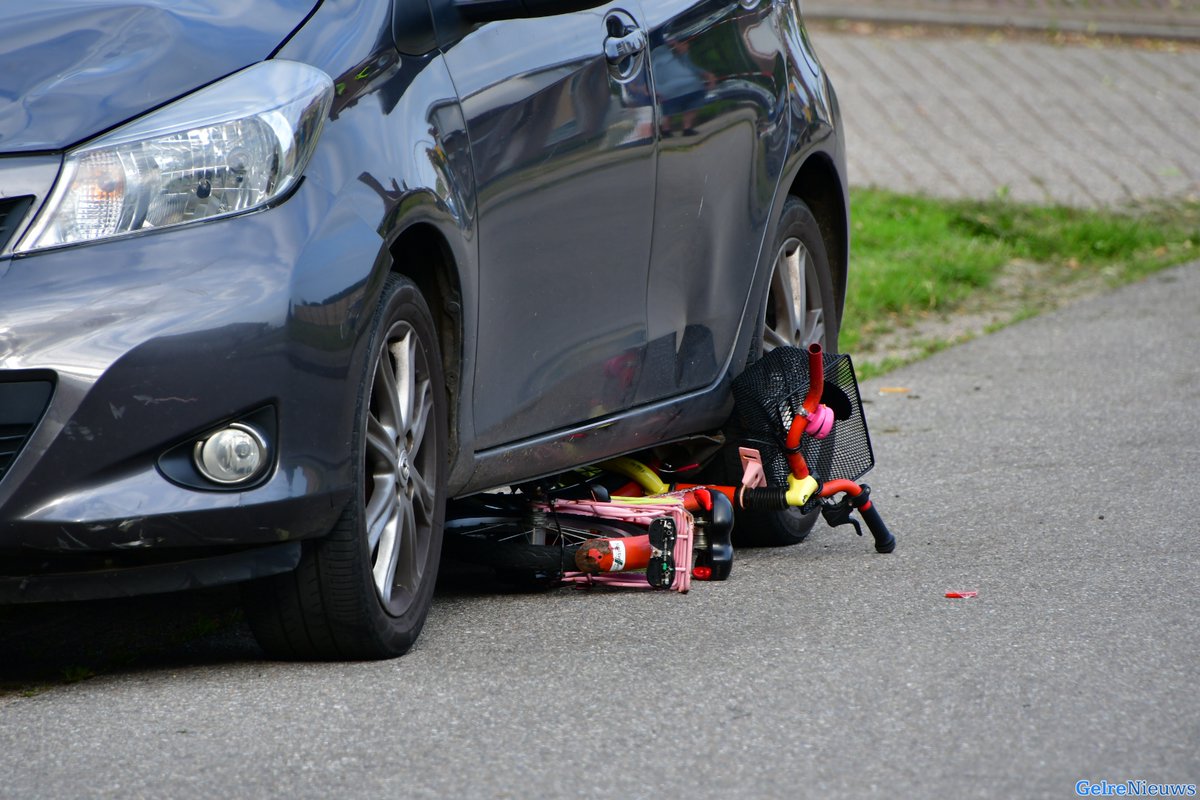 Kindje raakt ernstig gewond bij aanrijding met auto