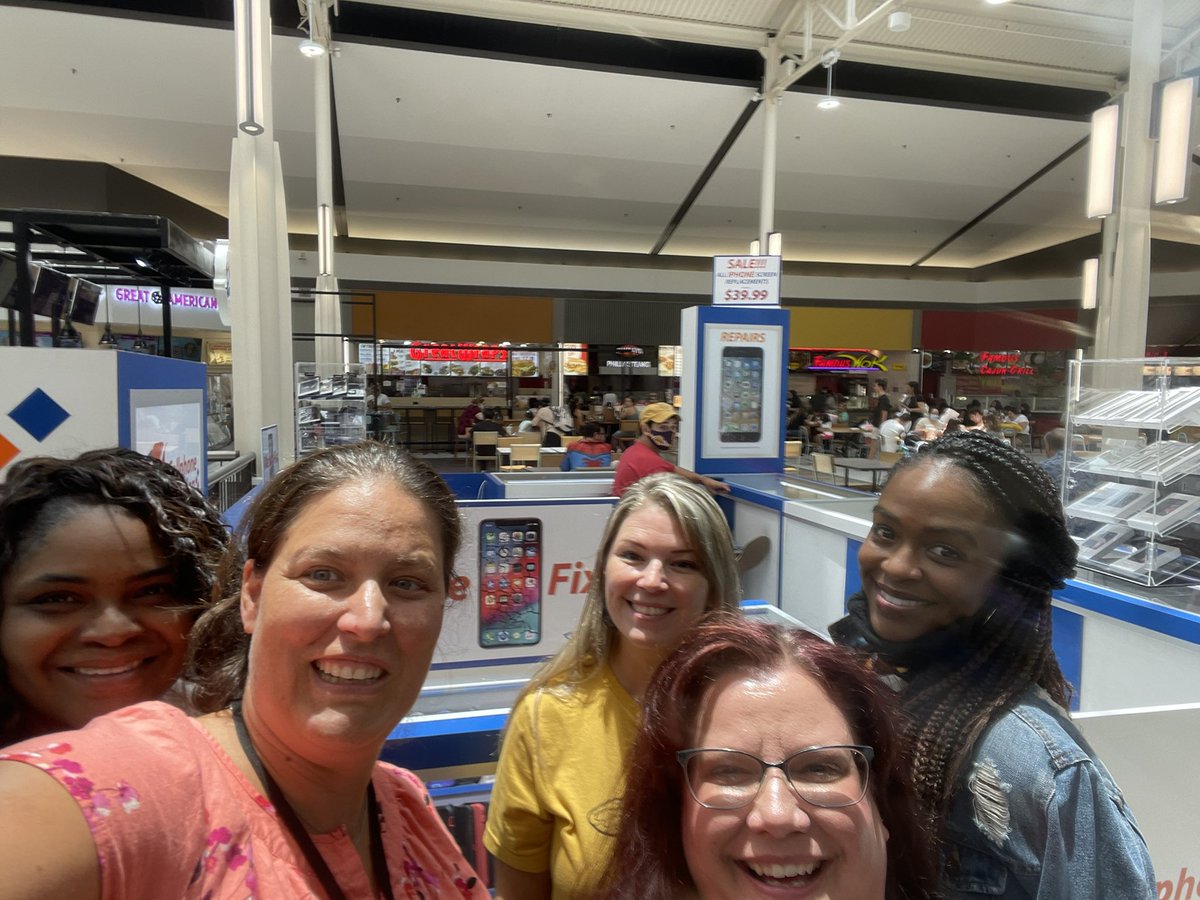 We offer helpful hands to make things work better. #HelpfulHands
<a href="/5HumbleISD/">HumbleISD_EmpowerKids</a> <a href="/HDyslexia/">Humble ISD Dyslexia</a>