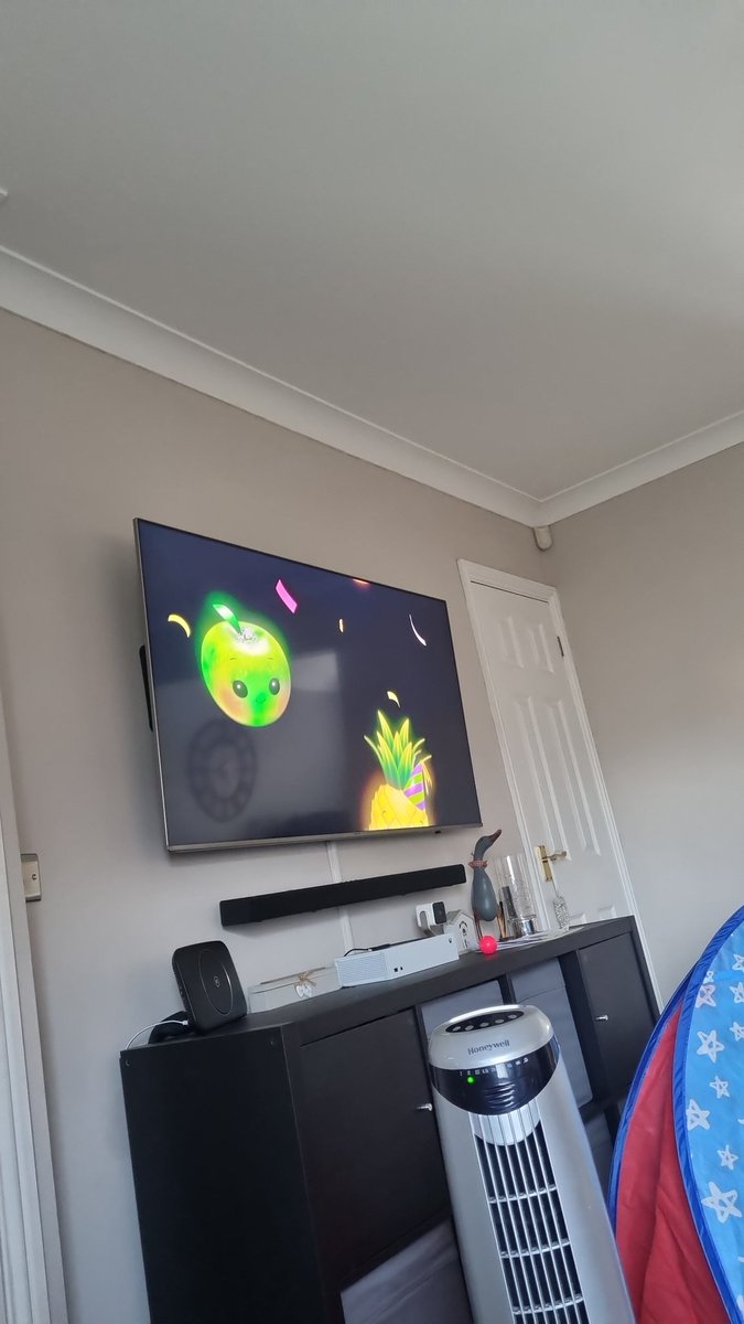 Do you know how I know I'm a dad? <a href="/HeySensory/">HeyBearSensory</a> have released a new video and it's a banger!