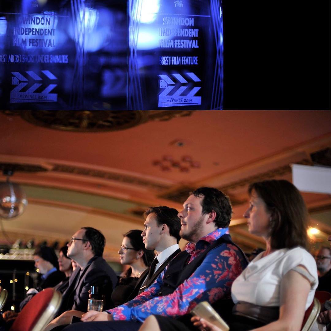 SwindonFilmFest's tweet photo. Due to staffing, you guessed it C19 Thursdays sessions have had to be brought forward by 90 minutes
Wednesday 18:00 &amp; 20:00 BST
Thursday 18:00 &amp; 22:00
Friday 18:00 inc Q&amp;A
Friday 19:30 Cocktails @rudis_bar 
Friday 20:30 Red Carpet, Prosecco &amp; Awards
@MECASwindon #Swindon #Film https://t.co/4JGl9DVGfA
