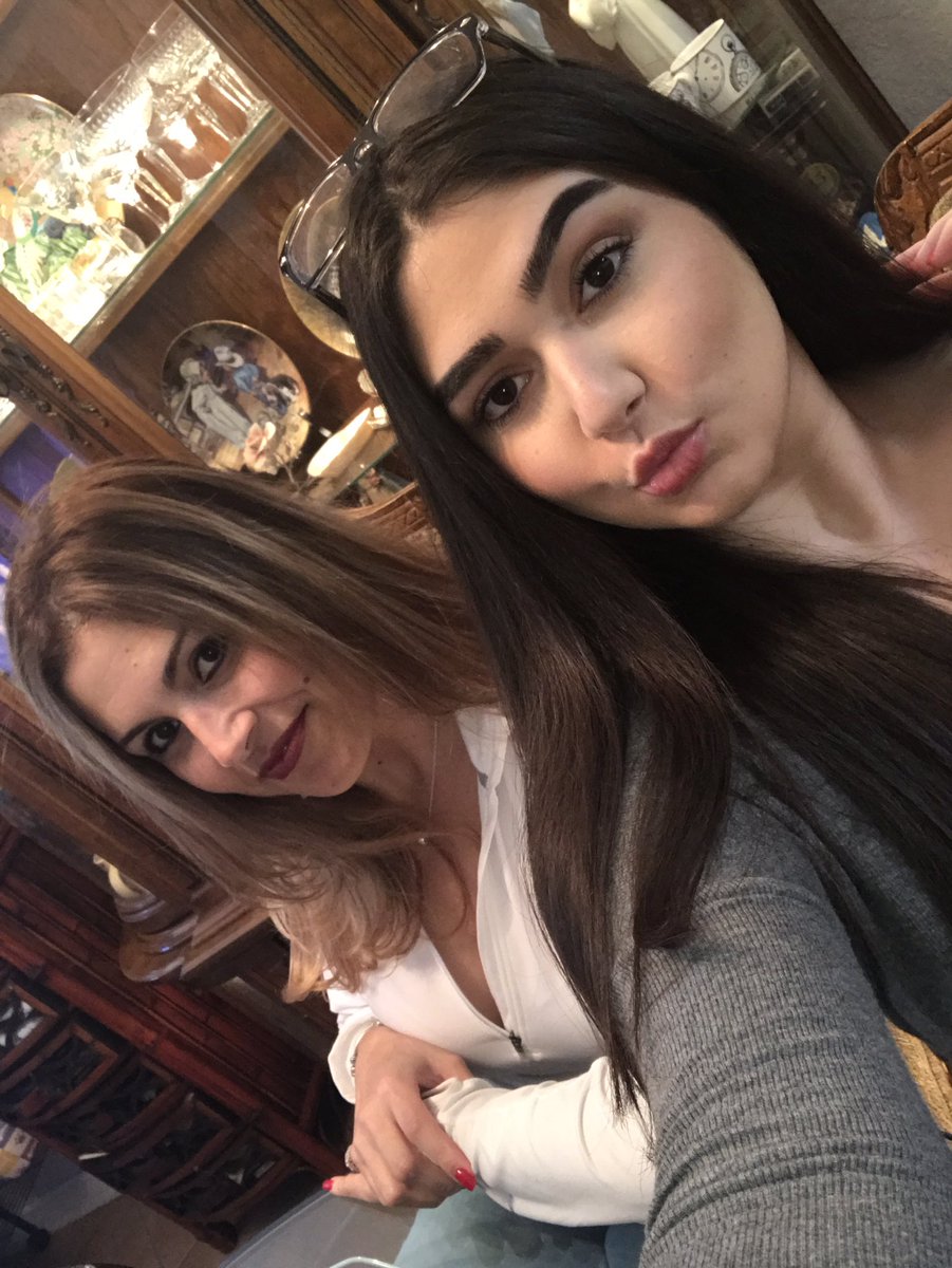 GODMADII's tweet photo. My mom told me that she's interested in findom and she wants to start draining slaves here!!!
Get this to 1k likes and Ill make an account for her 😈💜

Findom finbrat paypig FinD https://t.co/6blPlt1cGZ
