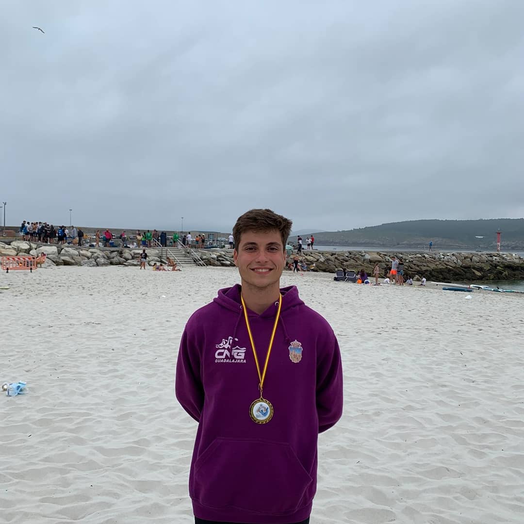 CNGuadalajara's tweet photo. Fernando Alburquerque 🥇 CAMPEÓN DE ESPAÑA en Sprint Junior. Grande Fer te lo mereces!!💪💜 @fer_alb_
#CNG #Guadalajara #SalvamentoySocorrismo #FamiliaMorada #Lifesaving #SentimientoMorado #GuadalajaraLifesavingTeam #OrgullososdeirconGuada #Equipo #SySGalicia21 #AnimoCuervo https://t.co/pe44YpohBw