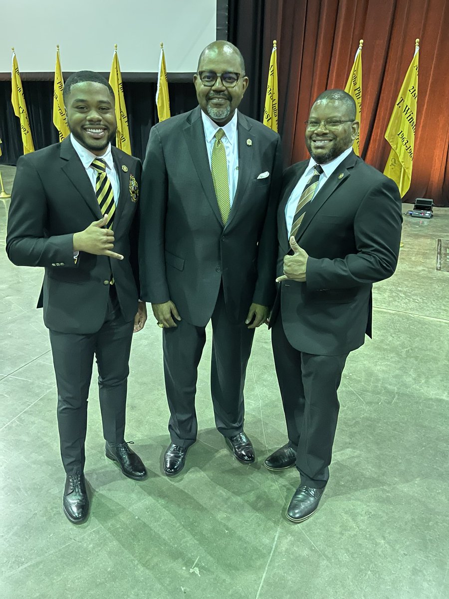 Nu Rho Alphas tweet media