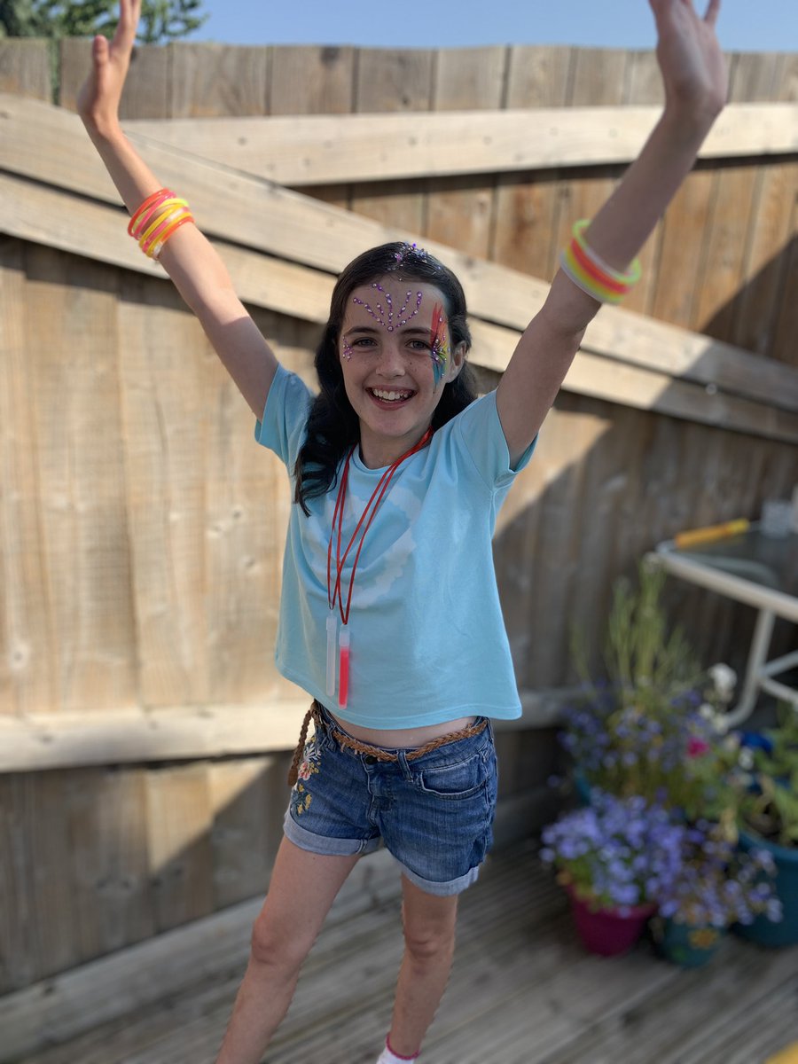 LauraWi47390911's tweet photo. Phoebe has had the most amazing day @holling1 Thank you once again for going above and beyond #leaversfest https://t.co/gN9Ch3z3b3