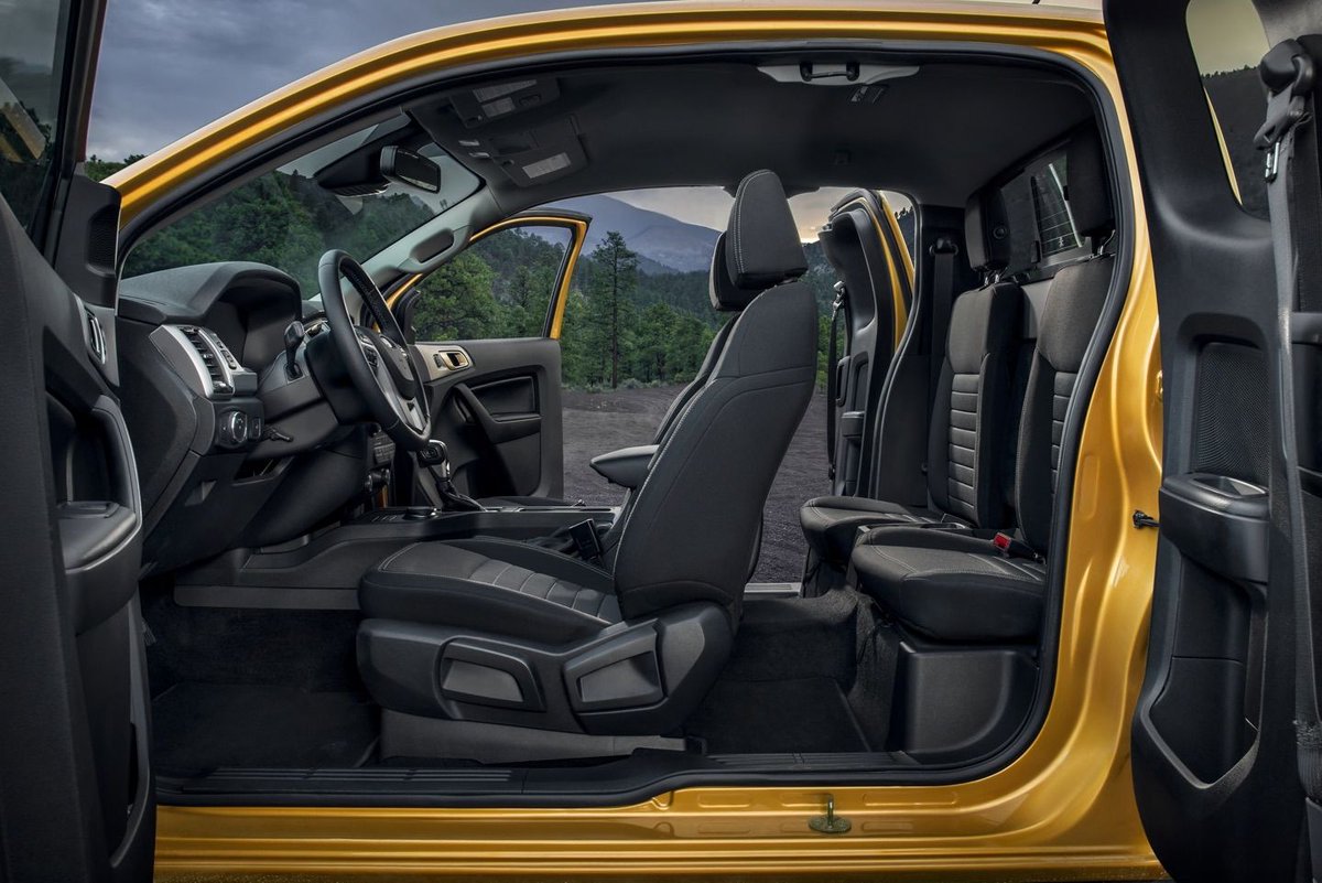 The 2021 Ford Ranger XLT Supercab interior is sleek, practical, and ready f...