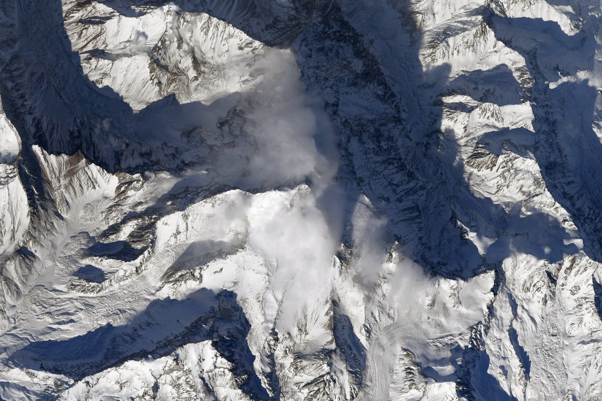 Prendre en photos les plus hauts sommets du monde ? Défi revelé ! Voici l'Aconcagua 🏔️ dans les Andes, en Argentine. #HighestPeaks
🗻
Aconcagua in the Andes mountains, Argentina 🇦🇷.  #HighestPeaks flic.kr/p/2mcfEUk